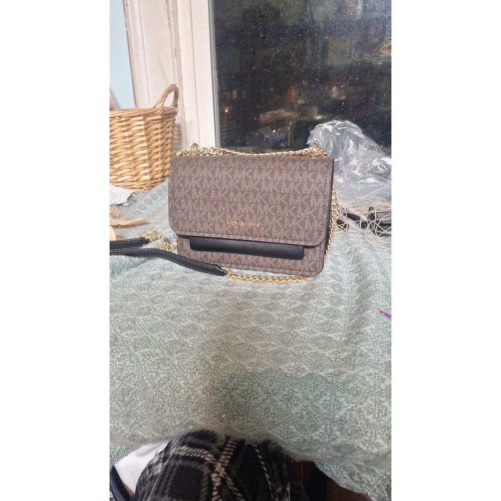 55.MICHAEL Michael Kors Claire Small Shoulder Bag